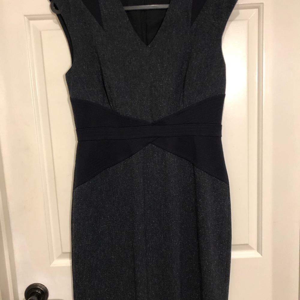 ANTONIO MELANI Black Sheath Dress Knee-Length V-Neck Sleeveless for Work